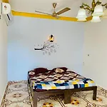Blue Waves Guest House