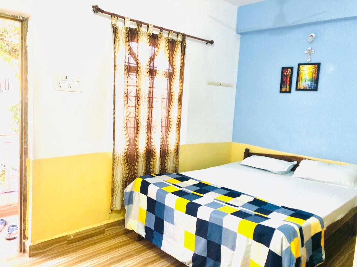 Blue Waves Guest house Calangute